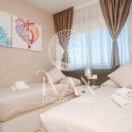 Casa Deluxe Ivan Luxury Homes 7ªpta Sur 1ªlinea Apartment